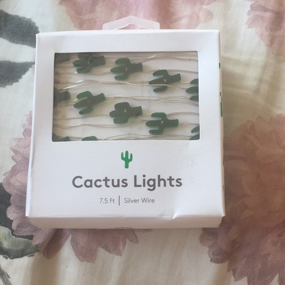 Urban Outfitters Other - Cactus string lights